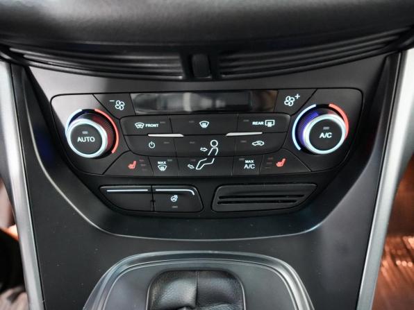 Ford Kuga II Рестайлинг с пробегом 2016 года, цена 1 290 000 рублей, 226000 км, внедорожник, Автокод Объявления