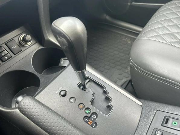 Toyota RAV4 III (XA30) Рестайлинг с пробегом 2012 года, цена 1 856 400 рублей, 113101 км, внедорожник, Автокод Объявления