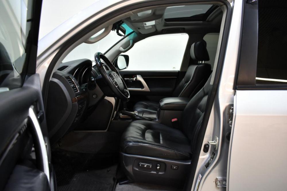 Toyota Land Cruiser 200 Series Рестайлинг 1 Сургут  - изображение 13
