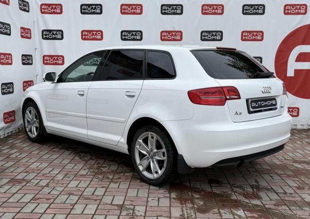 Audi A3 III (8V) с пробегом 2012 года, цена 849 999 рублей, 213700 км, хэтчбек, Автокод Объявления