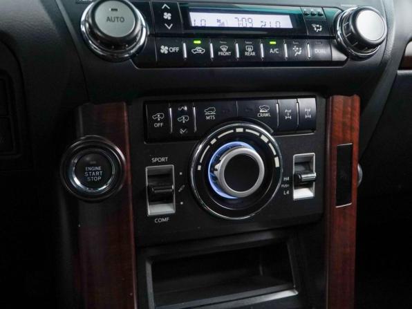Toyota Land Cruiser Prado 150 Series Рестайлинг 1 с пробегом 2016 года, цена 3 999 999 рублей, 232496 км, внедорожник, Автокод Объявления