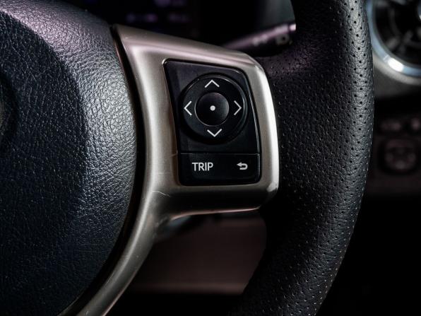 Toyota Vitz III (XP130) Рестайлинг с пробегом 2016 года, цена 950 000 рублей, 124770 км, хэтчбек, Автокод Объявления