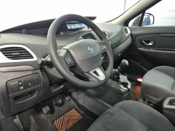 Renault Scenic III с пробегом 2010 года, цена 610 000 рублей, 162375 км, минивэн, Автокод Объявления