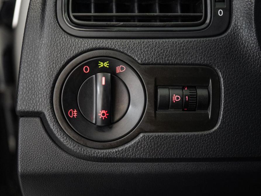 Volkswagen Polo V Рестайлинг Иркутск  - изображение 15