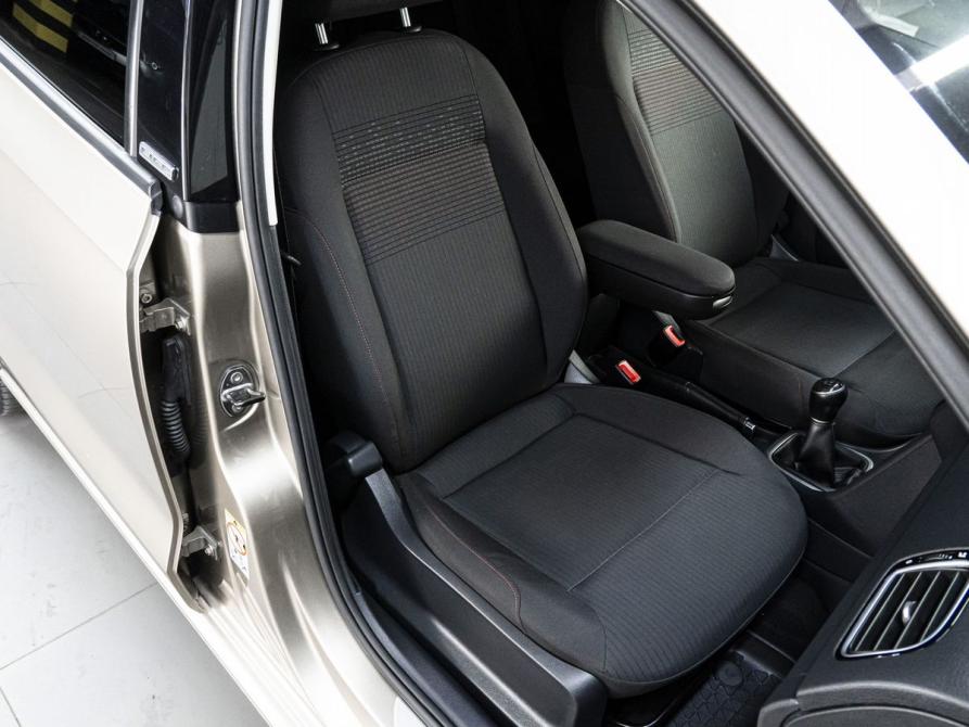 Volkswagen Polo V Рестайлинг Тюмень  - изображение 16
