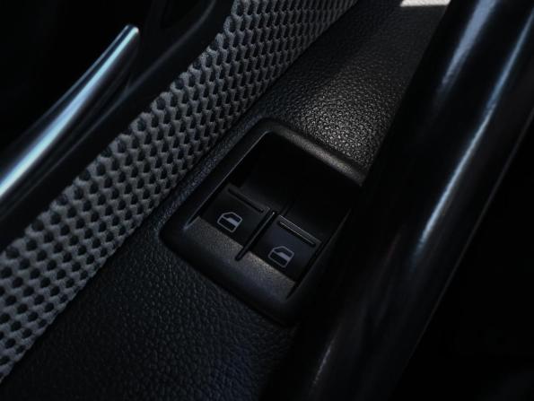 Volkswagen Scirocco III с пробегом 2011 года, цена 925 000 рублей, 199581 км, хэтчбек, Автокод Объявления