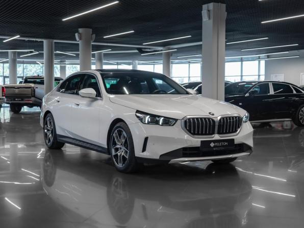 BMW 5 серии VIII (G60/G61/G68) с пробегом 2023 года, цена 6 850 000 рублей, 29999 км, седан, Автокод Объявления