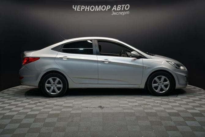 Hyundai Accent IV с пробегом 2011 года, цена 898 000 рублей, 207500 км, седан, Автокод Объявления