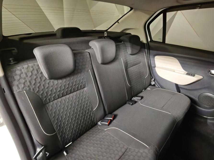 Renault Logan II Москва  - изображение 17