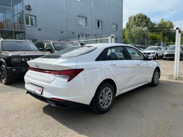 Hyundai Elantra VII (CN7) с пробегом 2022 года, цена 2 070 300 рублей, 42000 км, седан, Автокод Объявления