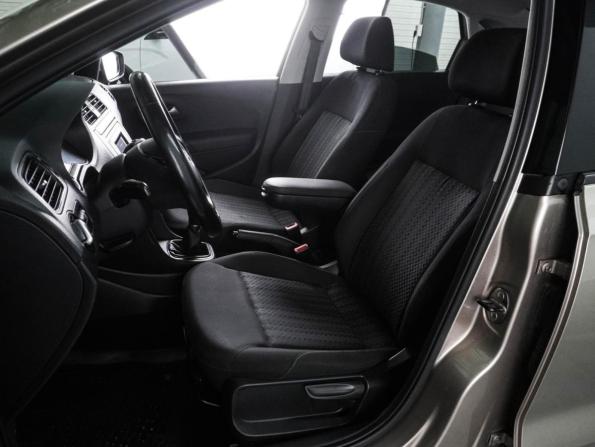 Volkswagen Polo V Рестайлинг с пробегом 2016 года, цена 999 000 рублей, 199908 км, седан, Автокод Объявления