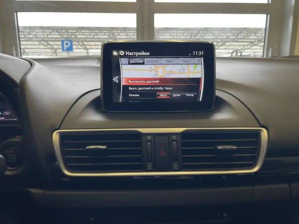 Mazda 3 III (BM) с пробегом 2015 года, цена 1 280 000 рублей, 135000 км, седан, Автокод Объявления