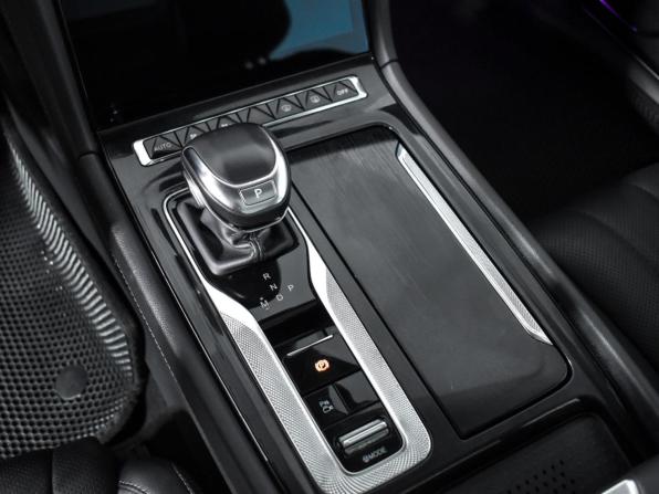 Hongqi H5 II с пробегом 2024 года, цена 2 530 000 рублей, 79893 км, седан, Автокод Объявления