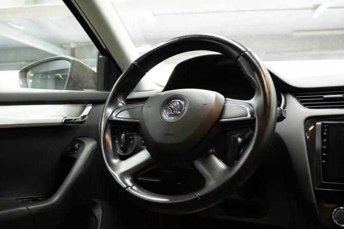 Skoda Octavia III (A7) с пробегом 2013 года, цена 1 349 000 рублей, 163438 км, лифтбек, Автокод Объявления