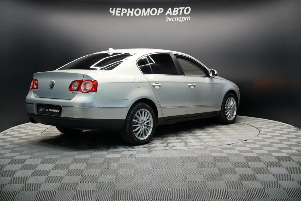 Volkswagen Passat B6 Крым  - изображение 5