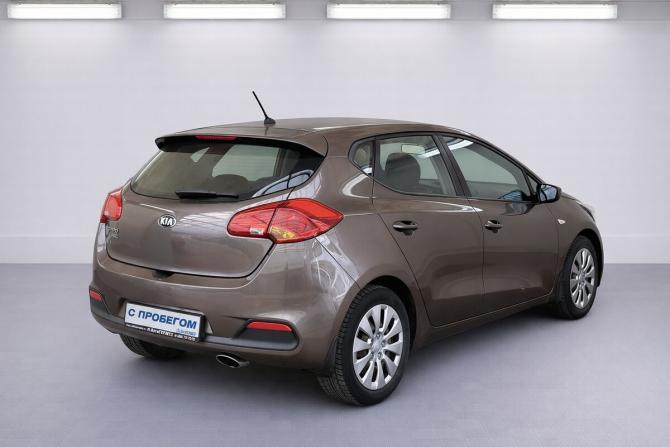 Kia Ceed II с пробегом 2015 года, цена 1 380 000 рублей, 74157 км, хэтчбек, Автокод Объявления