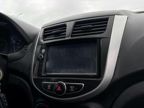 Hyundai Solaris I с пробегом 2013 года, цена 538 000 рублей, 311606 км, седан, Автокод Объявления