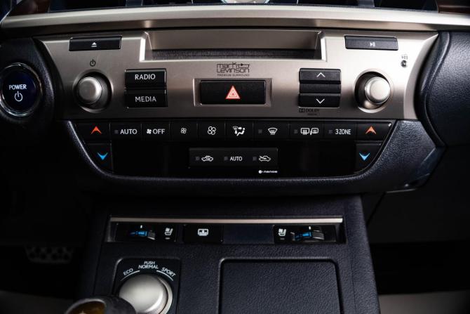 Lexus ES VI с пробегом 2012 года, цена 2 149 000 рублей, 182000 км, седан, Автокод Объявления
