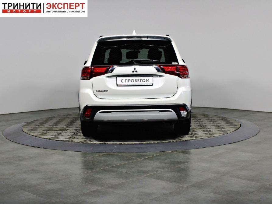 Mitsubishi Outlander III Рестайлинг 3 Белгород  - изображение 6