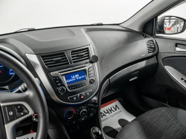 Hyundai Solaris I Рестайлинг с пробегом 2016 года, цена 1 220 000 рублей, 59488 км, седан, Автокод Объявления