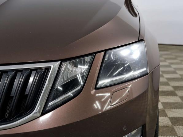 Skoda Octavia III (A7) Рестайлинг с пробегом 2018 года, цена 1 648 000 рублей, 186518 км, лифтбек, Автокод Объявления