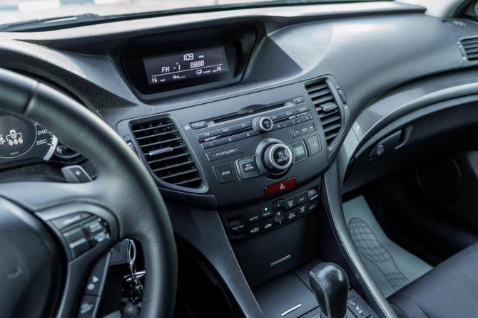 Honda Accord VIII Рестайлинг с пробегом 2012 года, цена 1 271 000 рублей, 205643 км, седан, Автокод Объявления