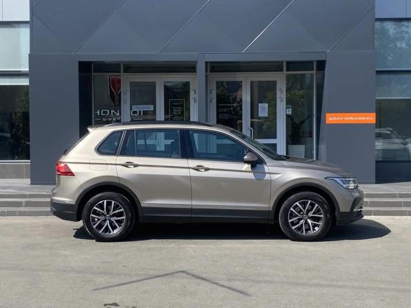 Volkswagen Tiguan II Рестайлинг с пробегом 2021 года, цена 2 785 000 рублей, 120187 км, внедорожник, Автокод Объявления