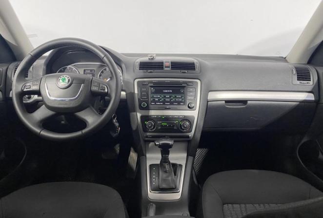 Skoda Octavia II (A5) Рестайлинг с пробегом 2010 года, цена 770 000 рублей, 195367 км, лифтбек, Автокод Объявления