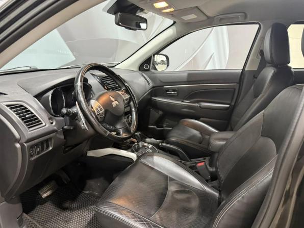 Mitsubishi ASX I с пробегом 2011 года, цена 950 000 рублей, 278000 км, внедорожник, Автокод Объявления