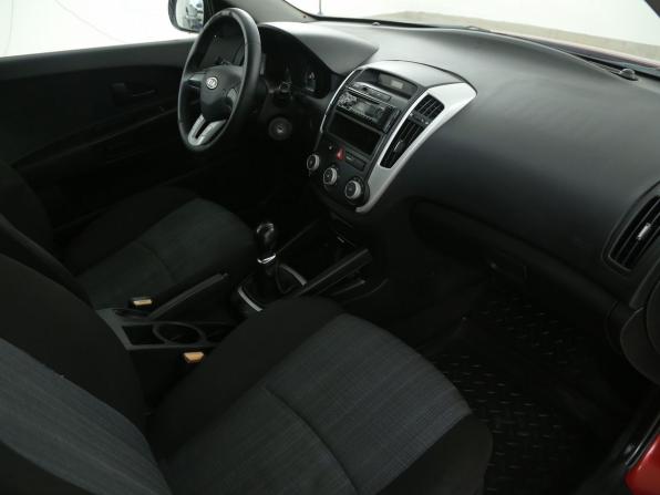 Kia Ceed I Рестайлинг с пробегом 2010 года, цена 625 000 рублей, 158000 км, хэтчбек, Автокод Объявления