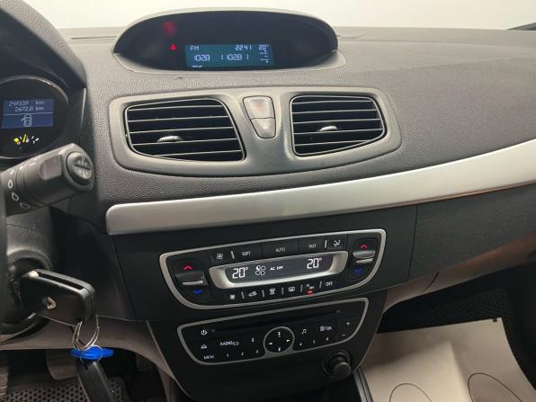 Renault Megane III Рестайлинг с пробегом 2012 года, цена 499 000 рублей, 246000 км, хэтчбек, Автокод Объявления