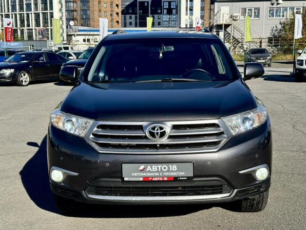 Toyota Highlander II (XU40) Рестайлинг с пробегом 2012 года, цена 1 999 000 рублей, 227230 км, внедорожник, Автокод Объявления