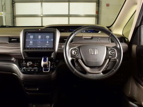 Honda Freed II с пробегом 2017 года, цена 1 275 999 рублей, 136766 км, компактвэн, Автокод Объявления