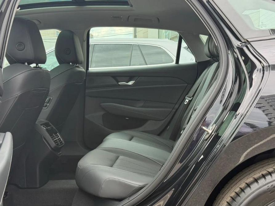 Volkswagen Passat (North America and China) Pro I Самара  - изображение 6