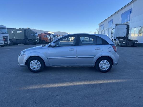 Kia Rio II Рестайлинг с пробегом 2010 года, цена 449 000 рублей, 131171 км, хэтчбек, Автокод Объявления