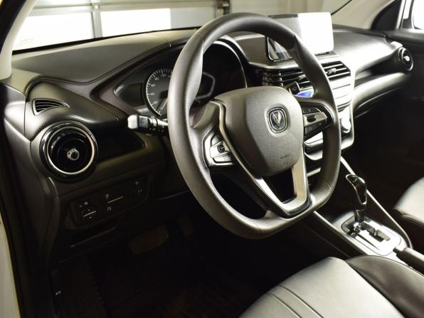 Changan Alsvin с пробегом 2023 года, цена 855 995 рублей, 85496 км, седан, Автокод Объявления