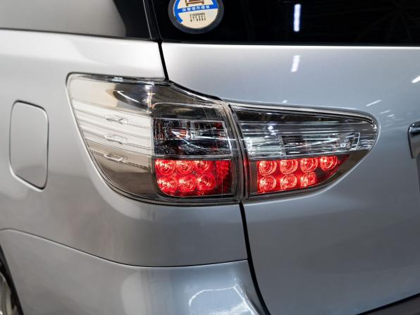 Toyota Wish II с пробегом 2010 года, цена 1 355 000 рублей, 98500 км, минивэн, Автокод Объявления