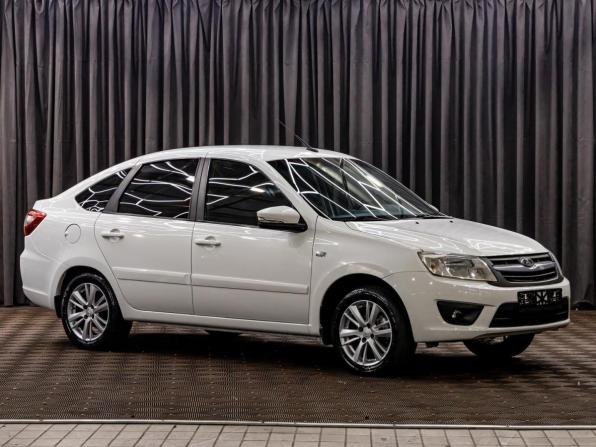 Lada (ВАЗ) Granta I с пробегом 2015 года, цена 635 000 рублей, 159801 км, лифтбек, Автокод Объявления