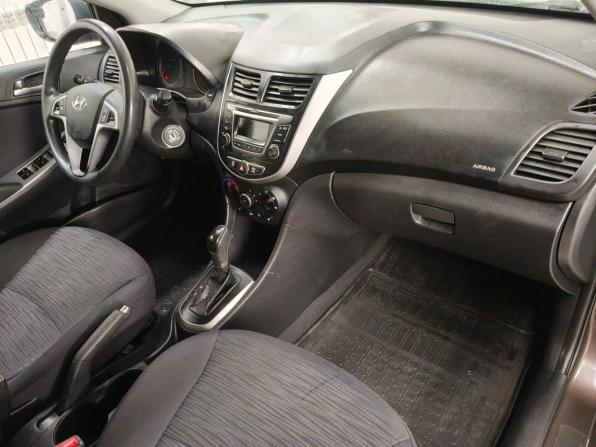 Hyundai Solaris I Рестайлинг с пробегом 2015 года, цена 899 000 рублей, 147927 км, хэтчбек, Автокод Объявления