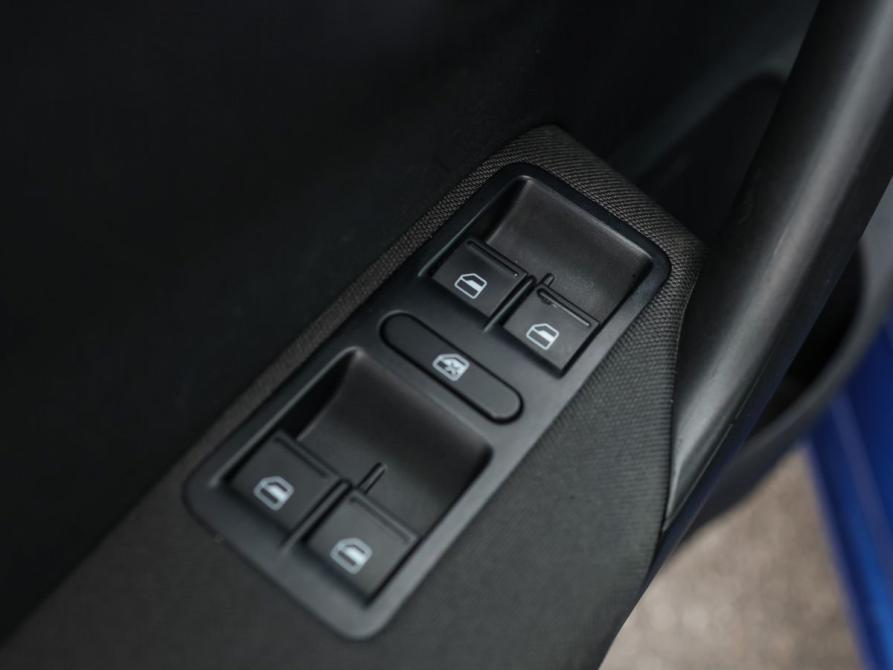 Volkswagen Polo V Рестайлинг Ижевск  - изображение 13