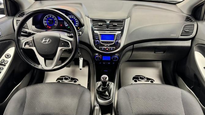 Hyundai Solaris I с пробегом 2013 года, цена 440 000 рублей, 224861 км, седан, Автокод Объявления
