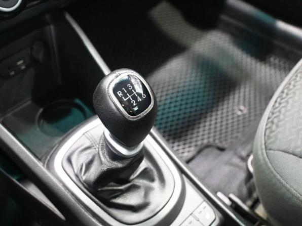 Kia Rio III Рестайлинг с пробегом 2015 года, цена 929 900 рублей, 197000 км, седан, Автокод Объявления