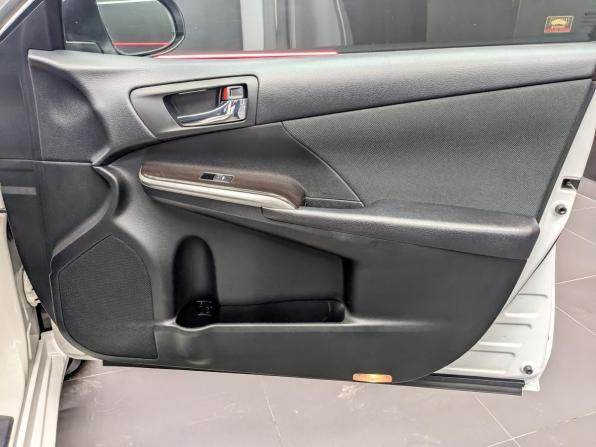 Toyota Camry VII (XV50) Рестайлинг с пробегом 2016 года, цена 1 550 000 рублей, 227573 км, седан, Автокод Объявления