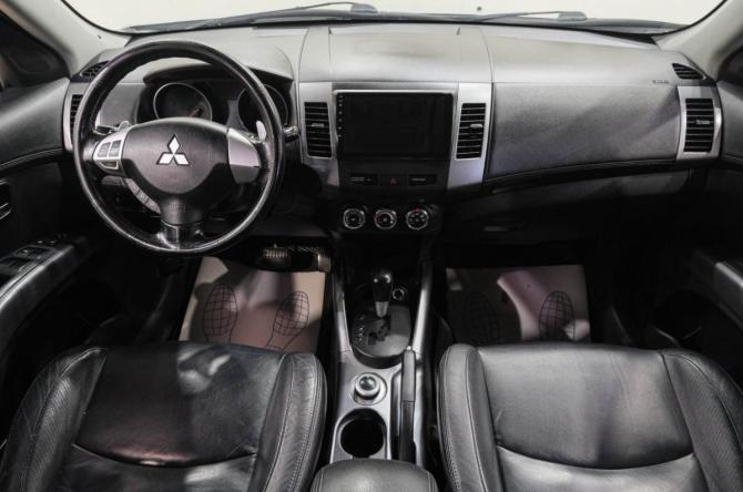Mitsubishi Outlander II Рестайлинг с пробегом 2011 года, цена 1 449 000 рублей, 242000 км, внедорожник, Автокод Объявления