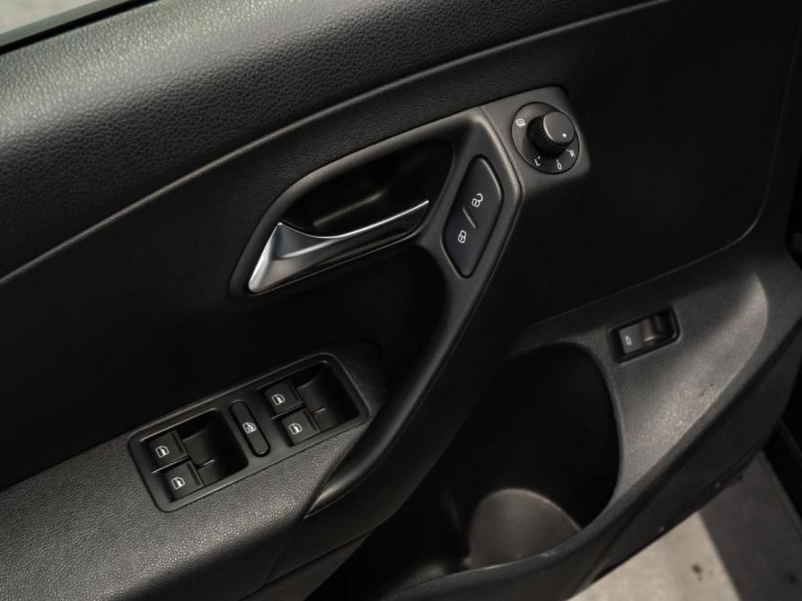 Volkswagen Polo V Рестайлинг Рязань  - изображение 21