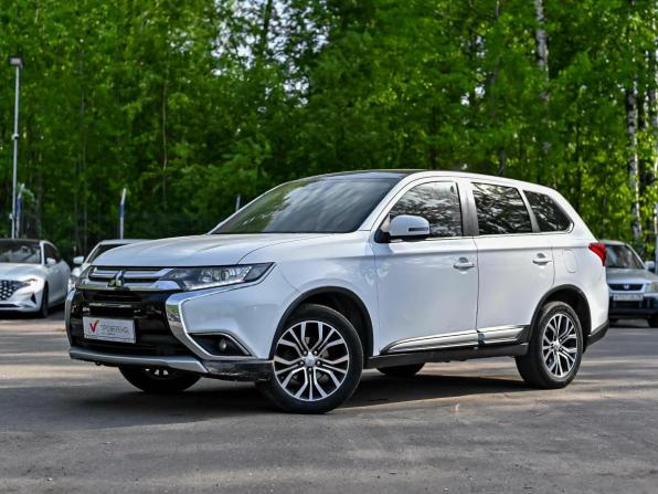Mitsubishi Outlander III Рестайлинг 2 с пробегом 2016 года, цена 1 480 000 рублей, 260009 км, внедорожник, Автокод Объявления