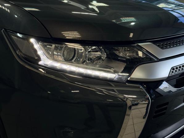 Mitsubishi Outlander IV с пробегом 2021 года, цена 2 699 000 рублей, 85106 км, внедорожник, Автокод Объявления