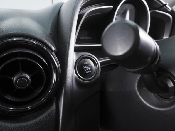 Mazda Demio IV (DJ) с пробегом 2014 года, цена 959 000 рублей, 124698 км, хэтчбек, Автокод Объявления