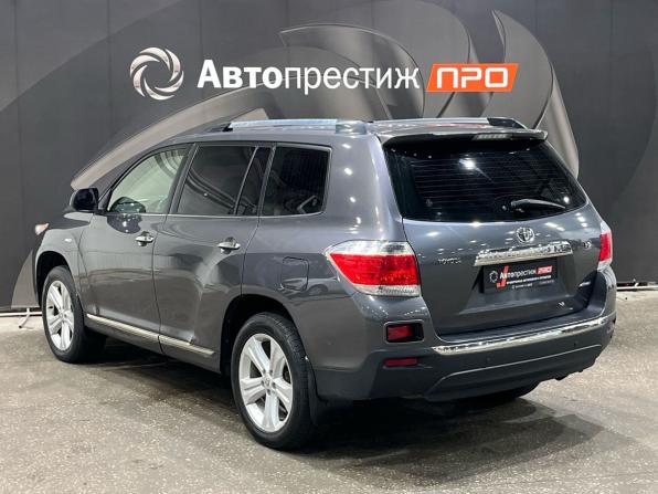 Toyota Highlander II (XU40) Рестайлинг с пробегом 2012 года, цена 2 530 000 рублей, 206322 км, внедорожник, Автокод Объявления