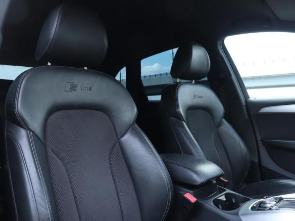 Audi Q5 I (8R) Рестайлинг с пробегом 2012 года, цена 1 270 000 рублей, 189351 км, внедорожник, Автокод Объявления